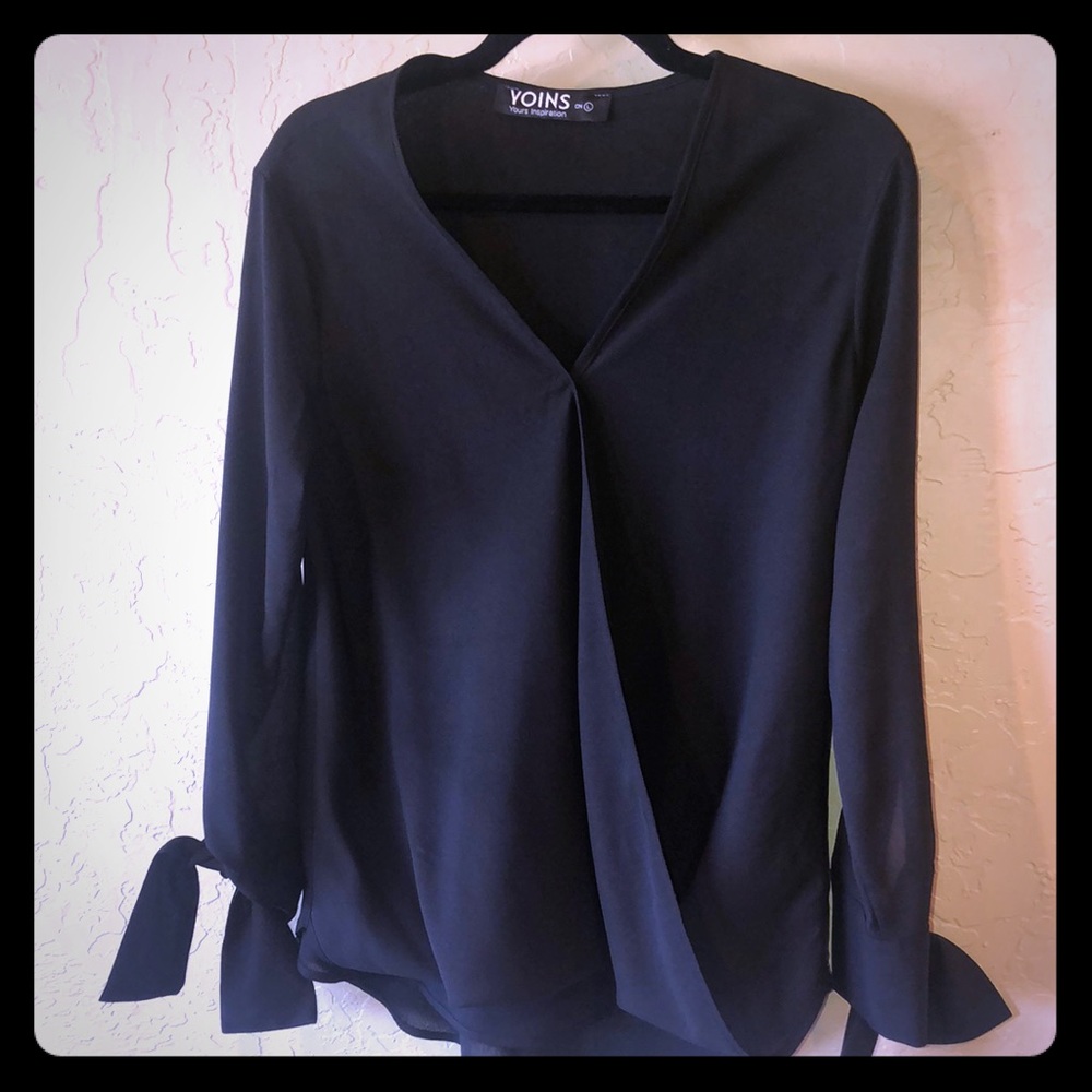 🖤Soft Black v-neck 3/4 sleeves poly Blouse